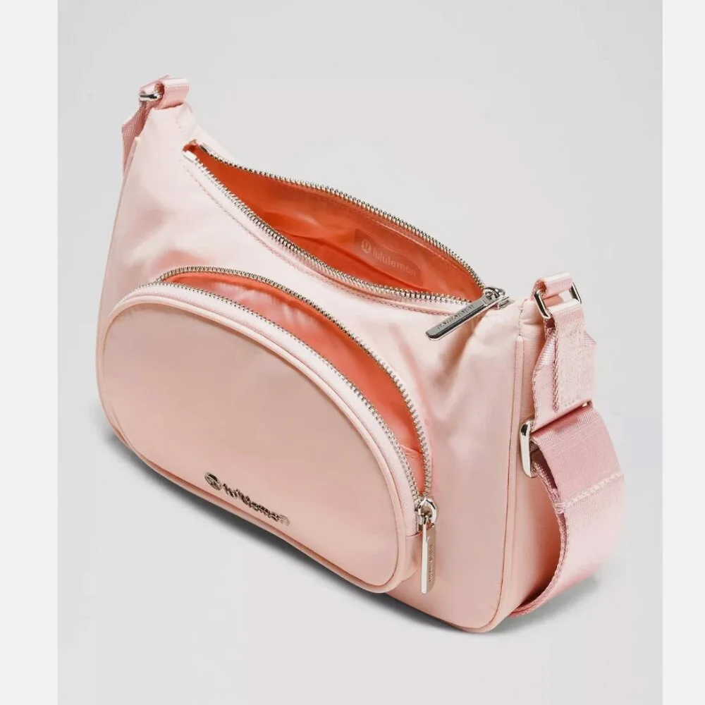 NWT Flush Pink lululemon Crossbody Bag with Nano Pouch 2L - Picture 10 of 11